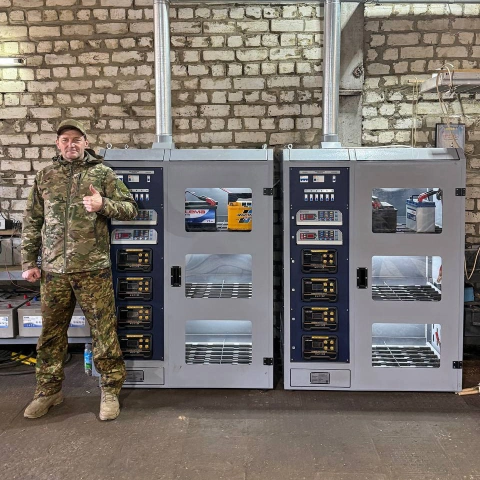 Ще більше фото Шафи для заряджання АКБ для Полку Безпілотних Систем Kraken 1654