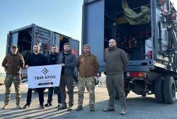 Ще більше фото Переобладнано та передано 2 вантажівки у форматі ремонтних майстерень для 3-го армійського корпусу ЗСУ