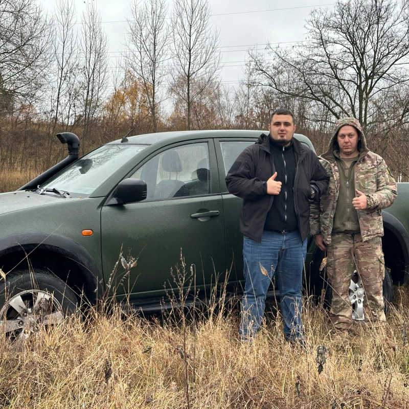 Фото до проекту Два повнопривідні пікапи для 501-го окремого батальйону морської піхоти 2