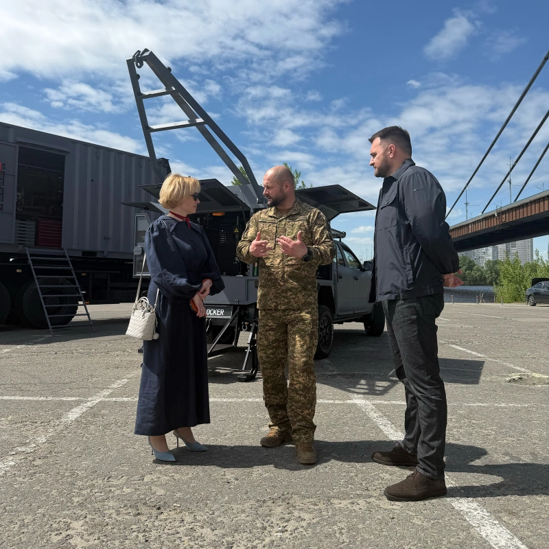 Фото до проекту Мобільна ремонтна майстерня Locker для 2-го корпусу Національної гвардії України «Хартія» 5