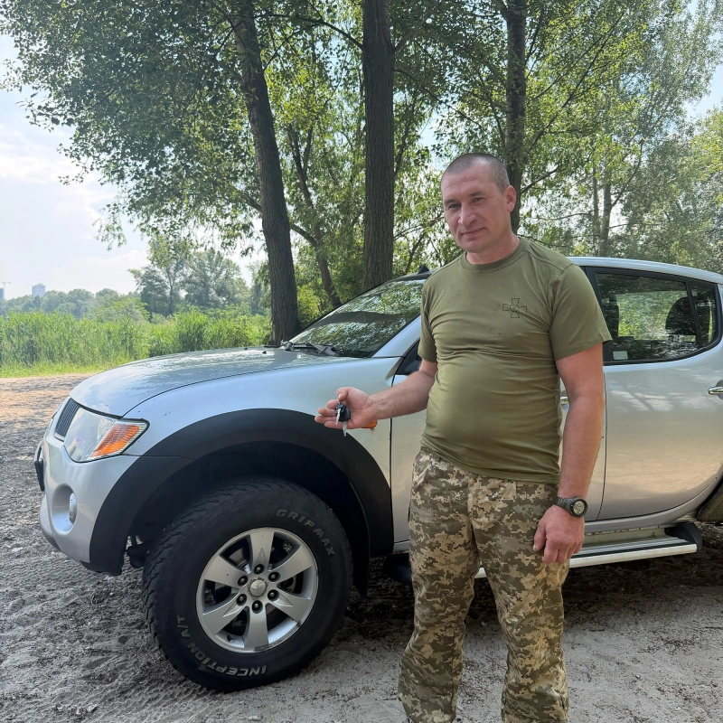 Фото до проекту Два повнопривідні пікапи для 501-го окремого батальйону морської піхоти 5