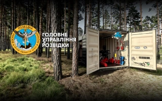 See photo Big-Locker truck tire fitting complex for the Main Intelligence Directorate