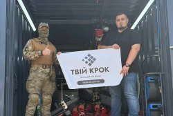 Ще більше фото Передано вантажний шиномонтажний комплекс Big-Locker для Головного управління розвідки