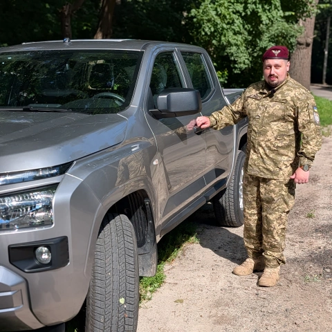 More photos Pickup truck for the needs of servicemen of the 77th Separate Airmobile Brigade