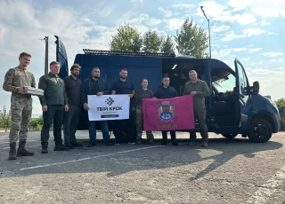 See photo Мікроавтобус Opel переобладнано для потреб «Легіону Оболонь»