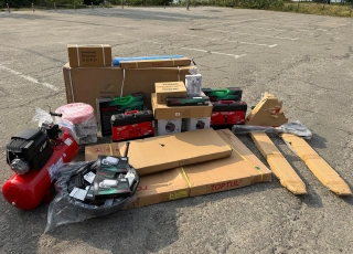 See photo Інструменти та обладнання передано Повітряним Силам України