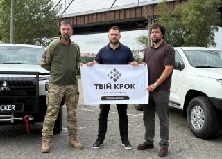 See photo Два нових Mitsubishi L200 передано Полку безпілотних систем Kraken 1654