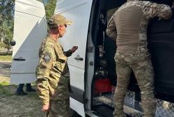 More photos Передали переобладнаний мікроавтобус для 108-го ОШБ «Вовки Да Вінчі»