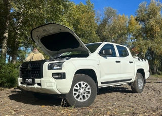 See photo Ще одна автівка для фронту: передали пікап воїнам 141-ї бригади